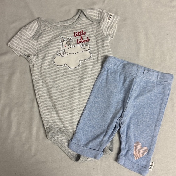 Ellen DeGeneres - Light Gray Striped Baby Onesie Shirt and matching pants - Picture 1 of 4